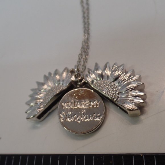 "You Are My Sunshine" Sunflower Necklace Double Sided Quote Silvertone - Picture 5 of 8
